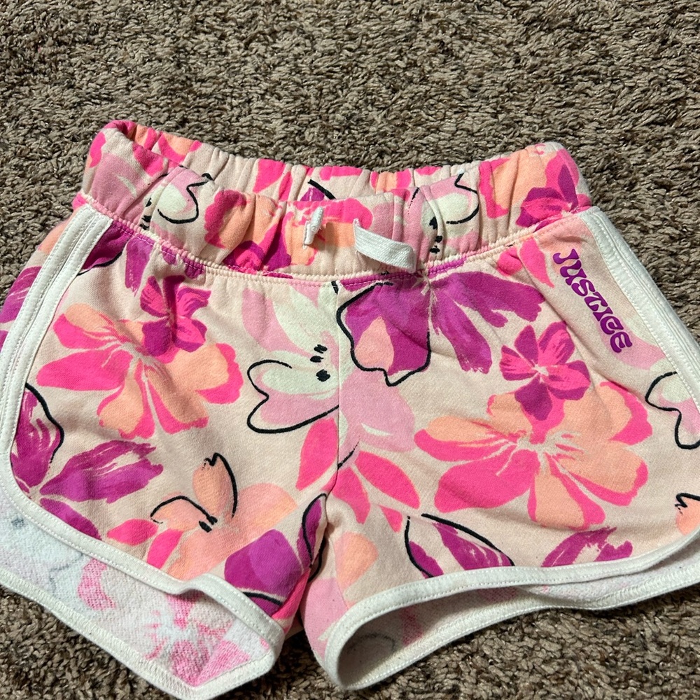 Size medium justice floral shorts